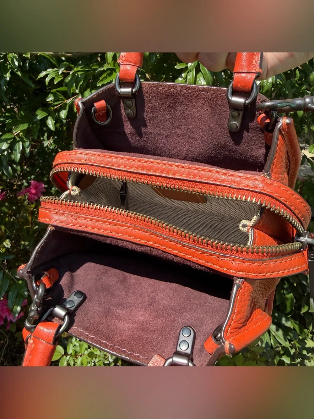 EUC Coach Rogue 17 Vermillion Orange Natural Pebble Leather Crossbody Bag 22978